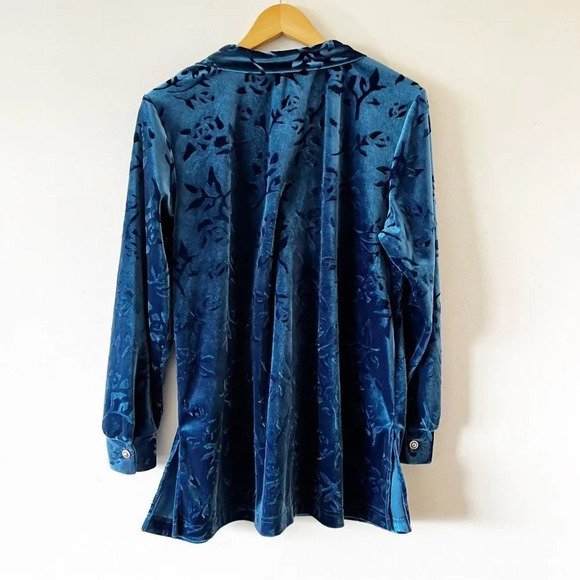 Diane Von Furstenburg The Color Authority Size Small Blue Velvet Button Down Y2K - Picture 2 of 6